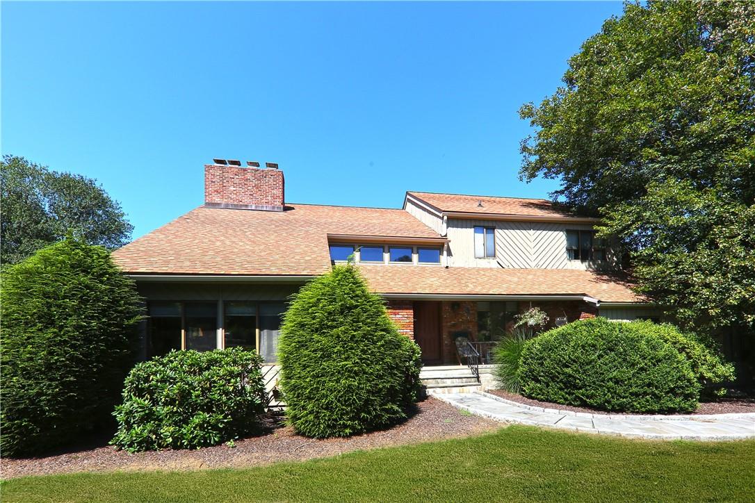 Indian Hill: Contemporary Style Home