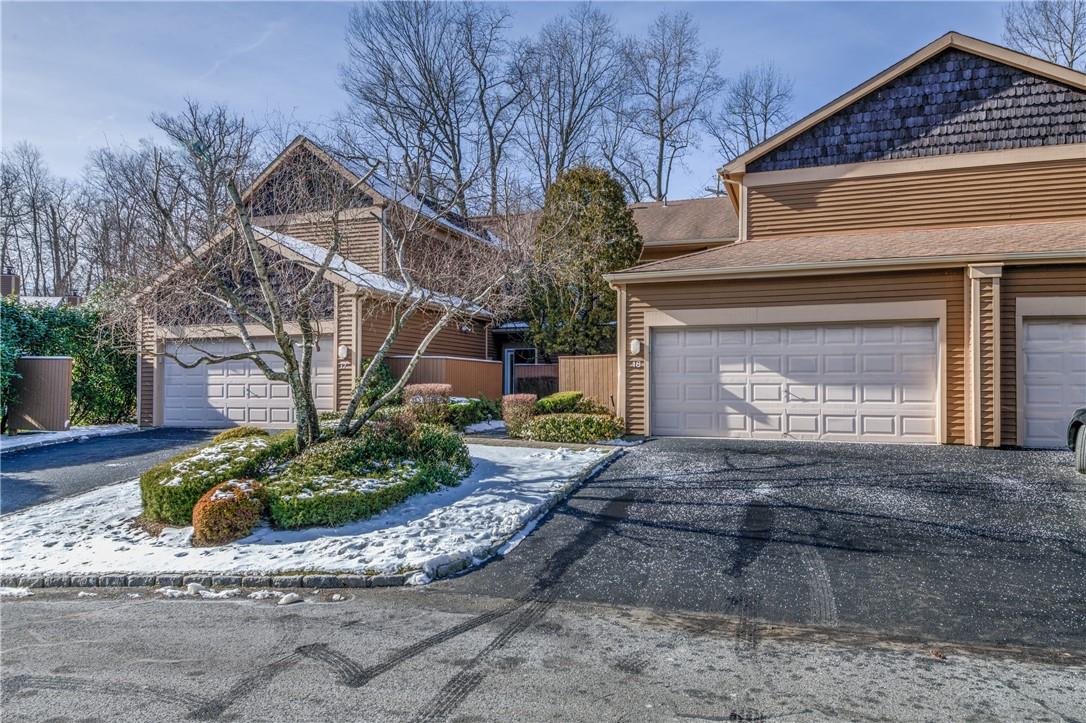 Welcome to 18 Indian Hill in New Rochelle
