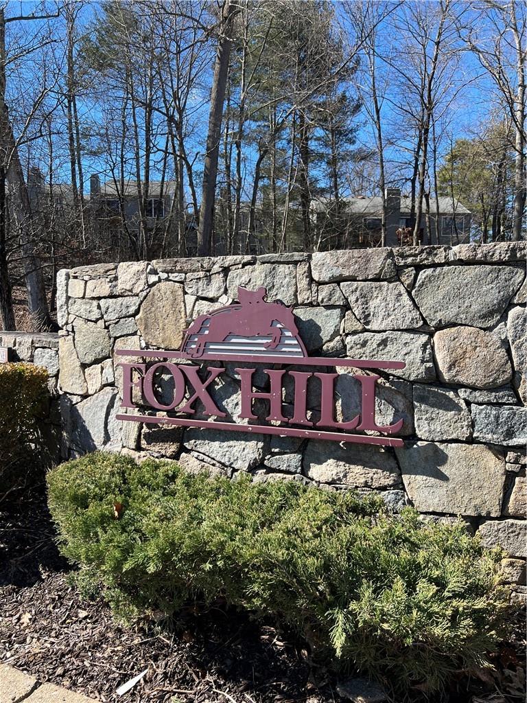Welcome to beautiful Fox Hill!