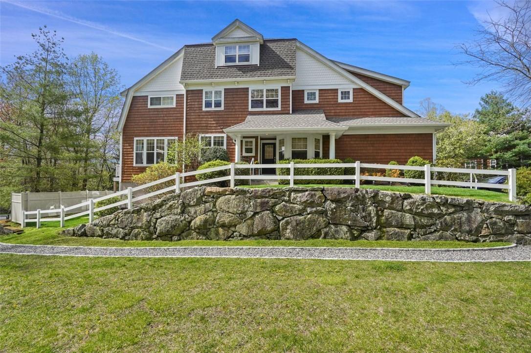 Majestic Townhome.  The Gem of Wyldwood