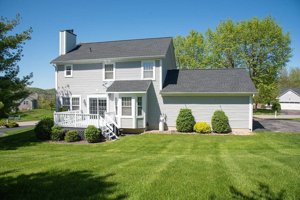 86 Roosevelt - Single family home with beautiful Backyard and deck