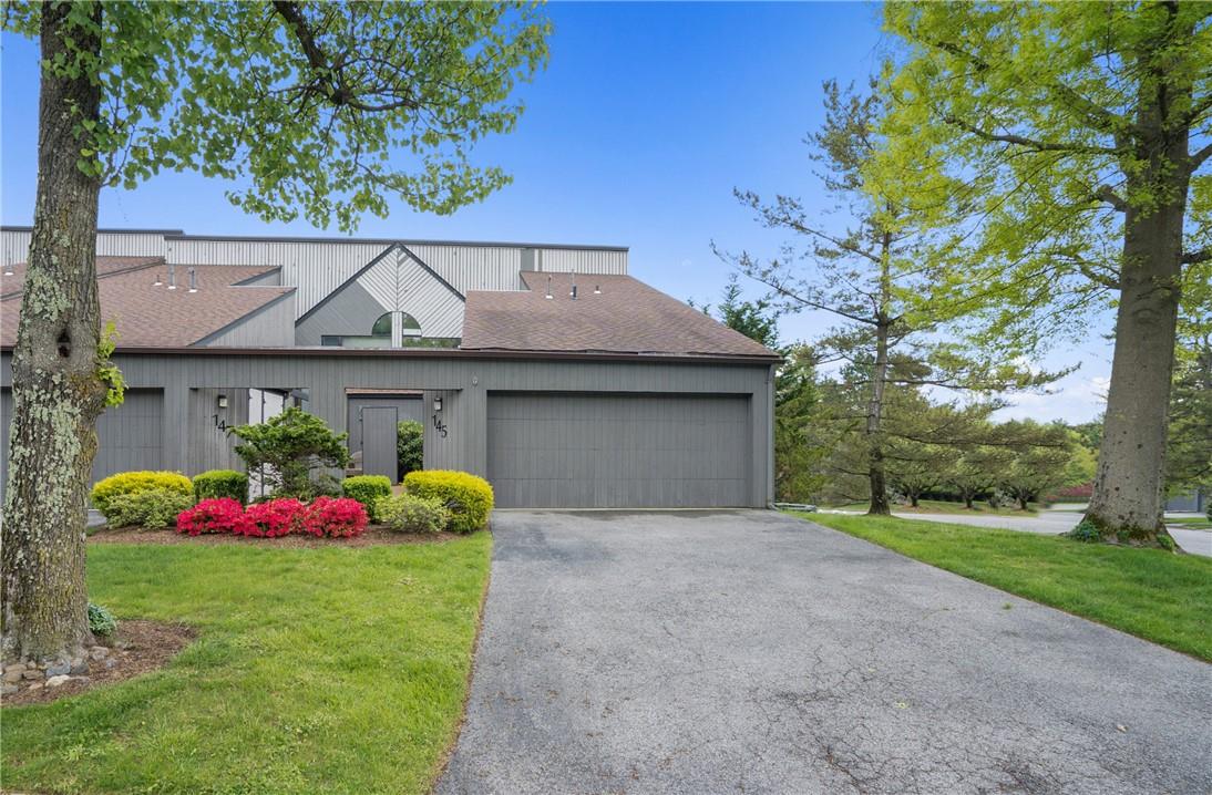 Welcome to 145 Stone Oaks Drive!
