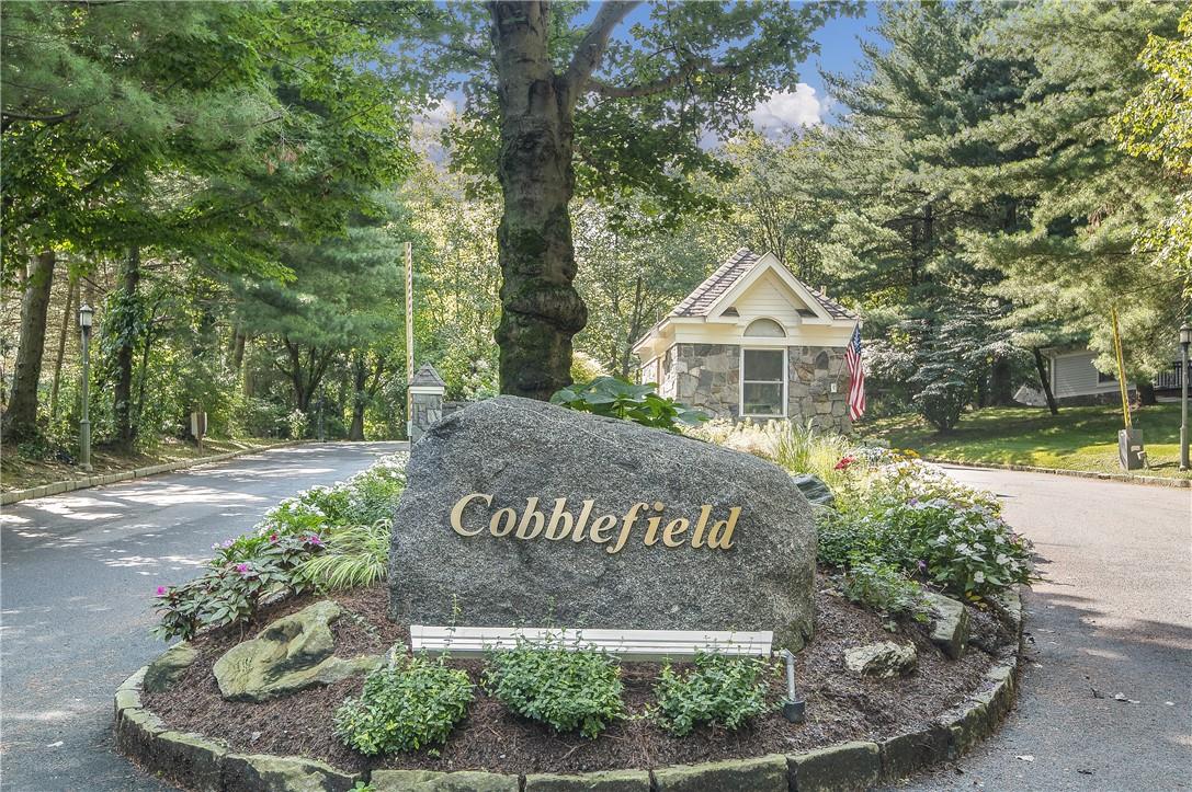 Welcome to Cobblefeld, a luxurious enclave of 97 homes nestled into 44 parklike acres of pristine property.