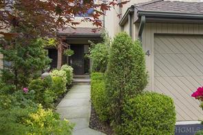 Front of townhome