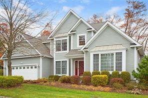 Main with front yard
