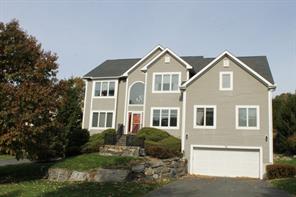 Custom-designed Cornell model in Rosecliff gated community.