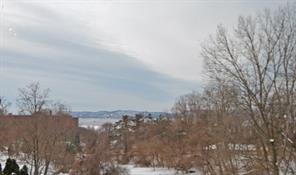 Enjoy beautiful year-round views of the Hudson River
