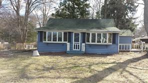 7 Memorial Drive front exterior and large front yard, side yard and large deck