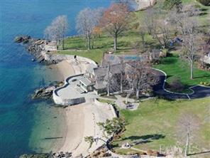 Spectacular Ariel View of Waterfront Rental.