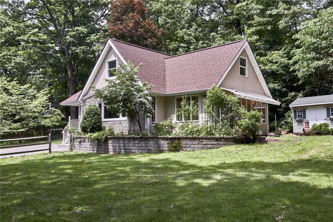 Inviting Cape in Wah Ta Wah Park ~ A private lake community in Greenwood Lake, NY