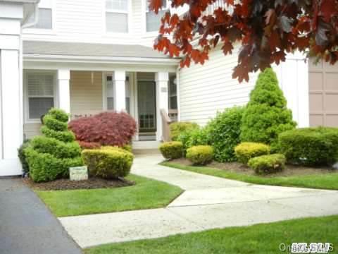 61 Commodore Circle