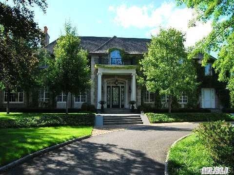 Grand Entrance circular drive