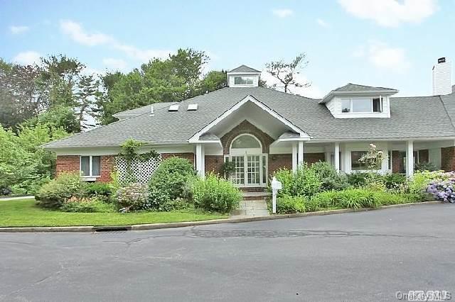 Exterior Front View