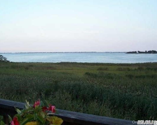 Bayfront end unit