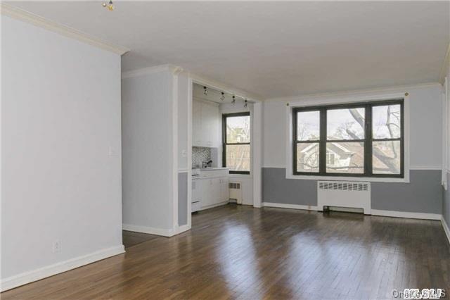 1 Maple 2D Renovated LR