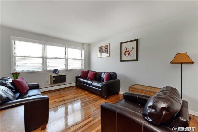Spacious Living Rm