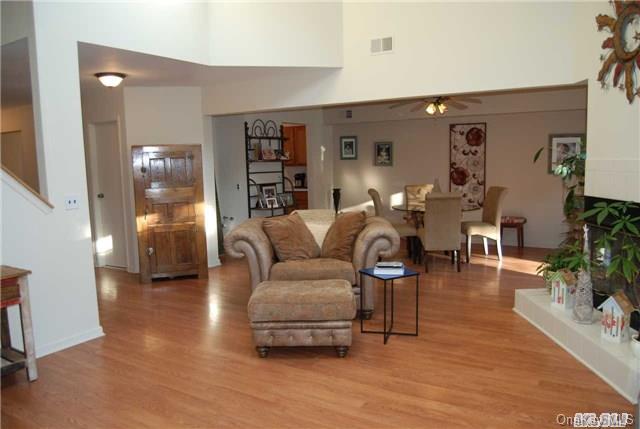 Community View