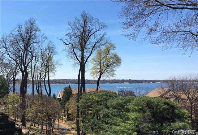 Spectacular Year Round Waterviews