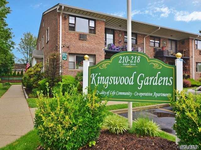 Entrance to Kingswood