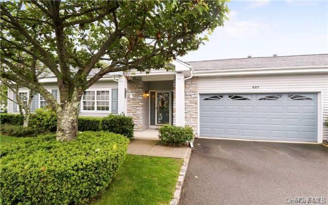 The Waterways at Moriches 55+ Gated Comm.