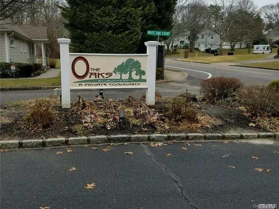 Entrance to The Oaks