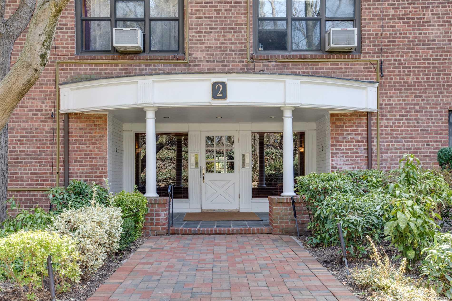 2 Towhouse Circle, Unit 2G