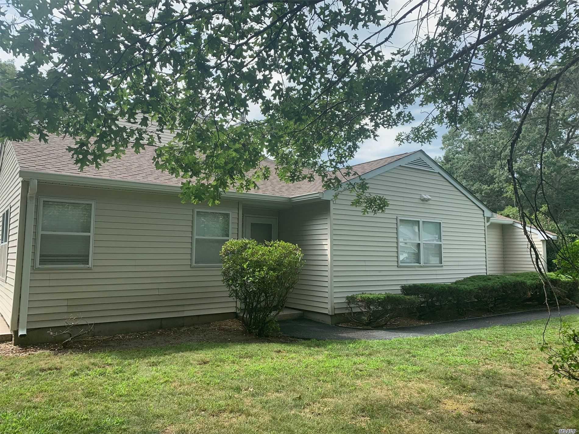 Large Condo With Garage
