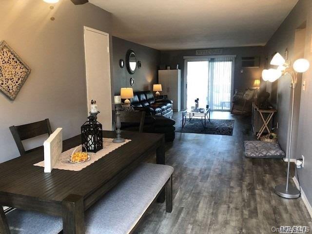 Dining area into Living room