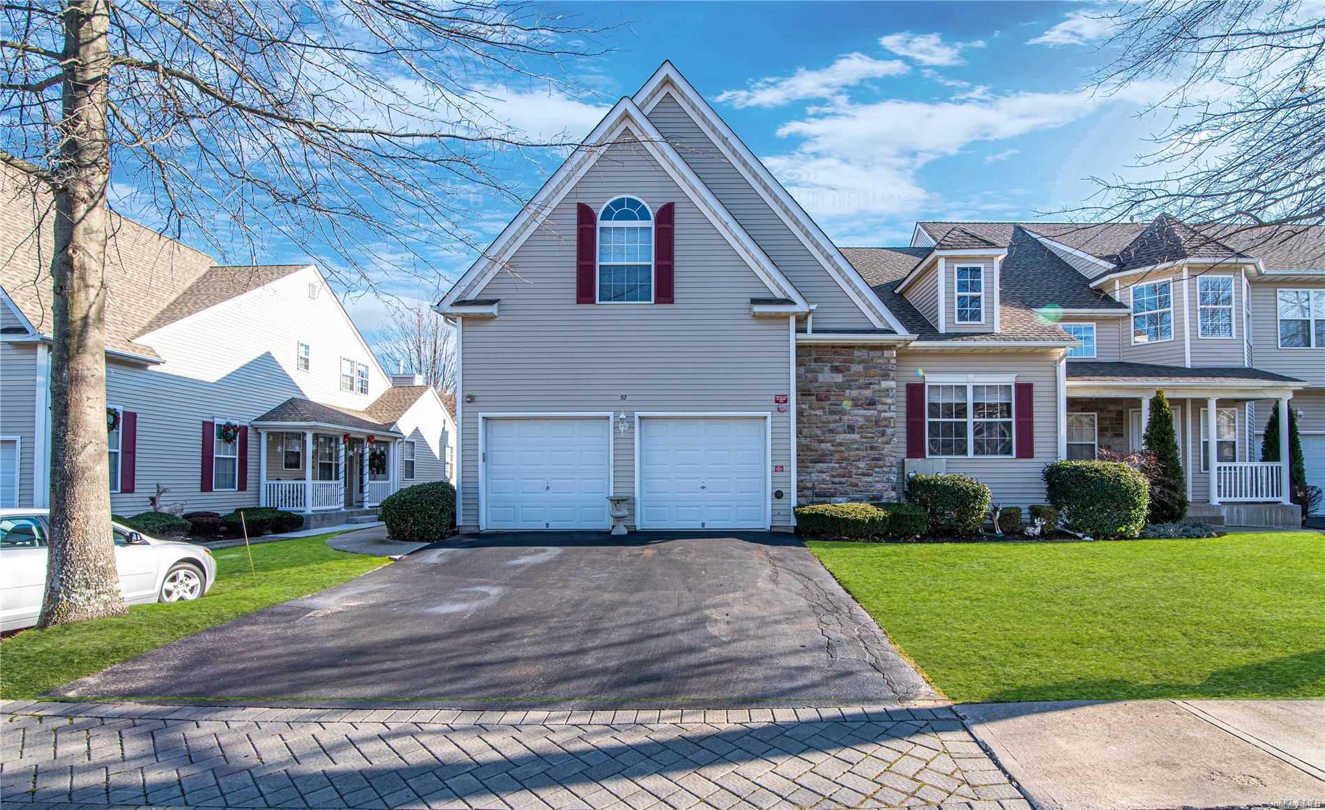 ADAMS CONDO-GATED COUNTRY POINTE