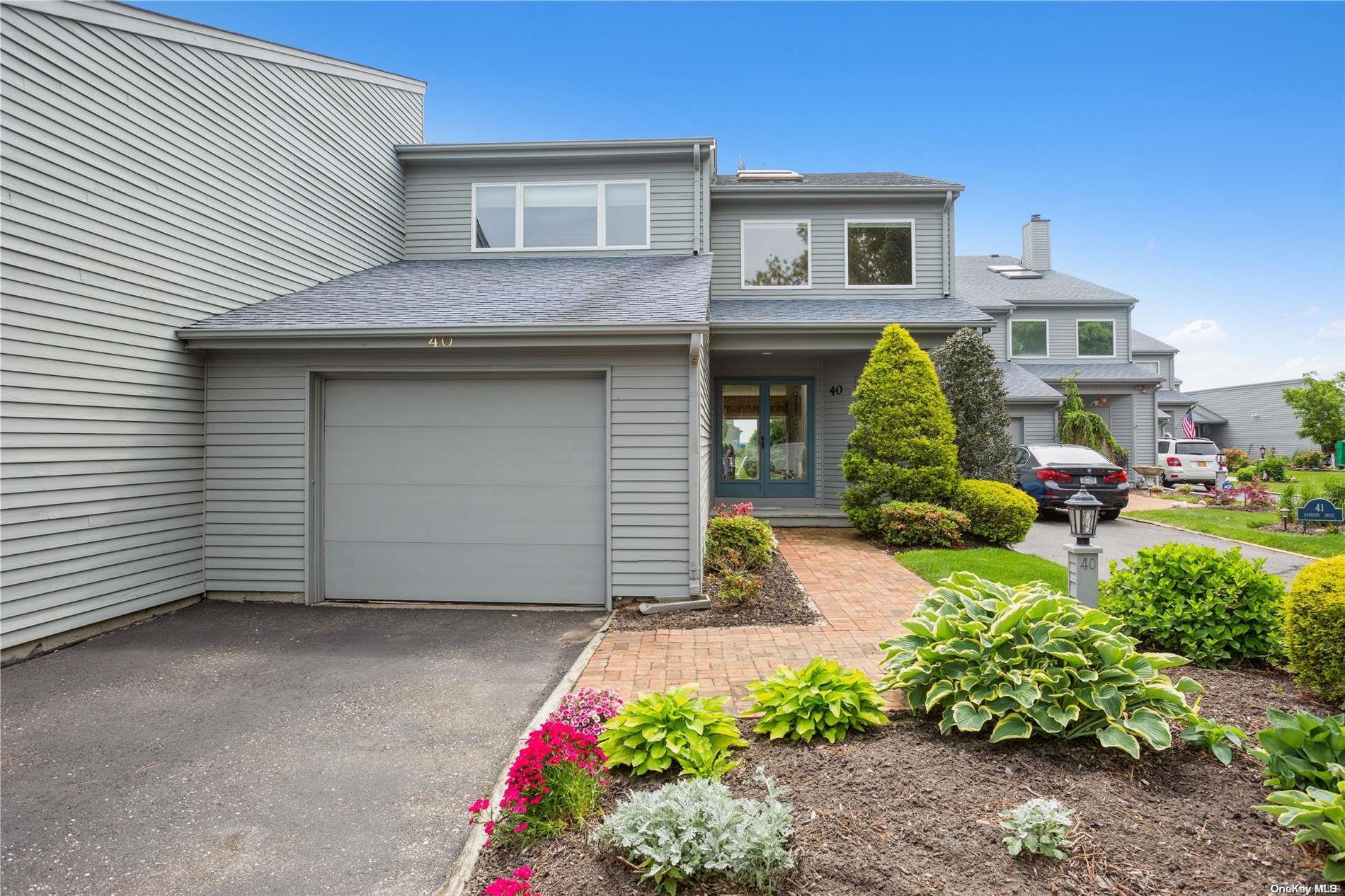 2 Story 2100' Luxury Townehouse