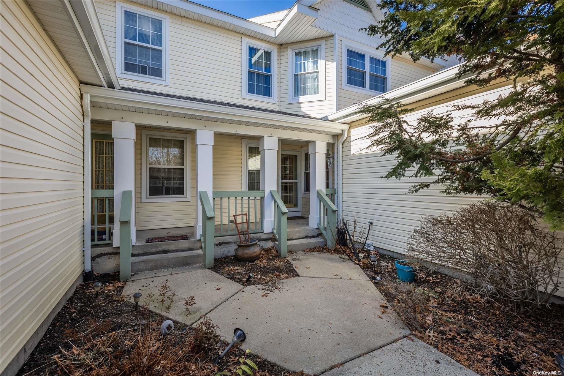 Front Entrance/ Porch