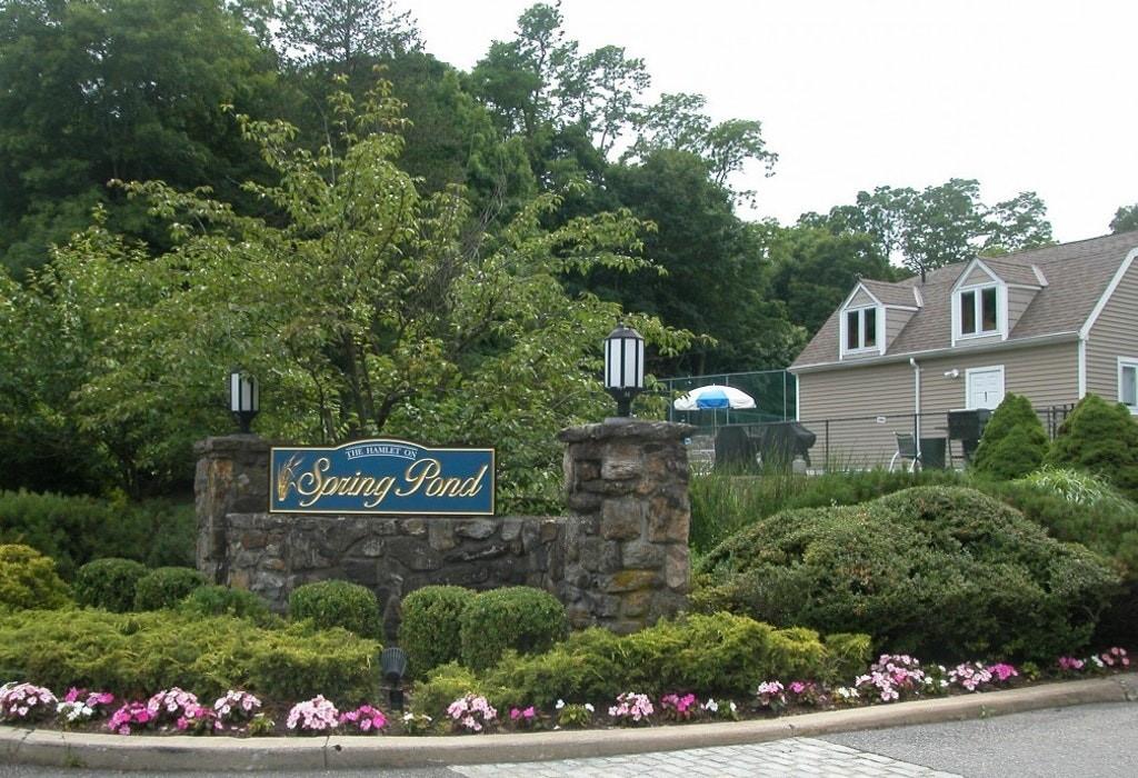 The Hamlet of Spring Pond welcomes you during the summer with beautifully landscaped and well-kept grounds with loads of flowers, stone walls, a clubhouse, pool, tennis & even a basketball court.
