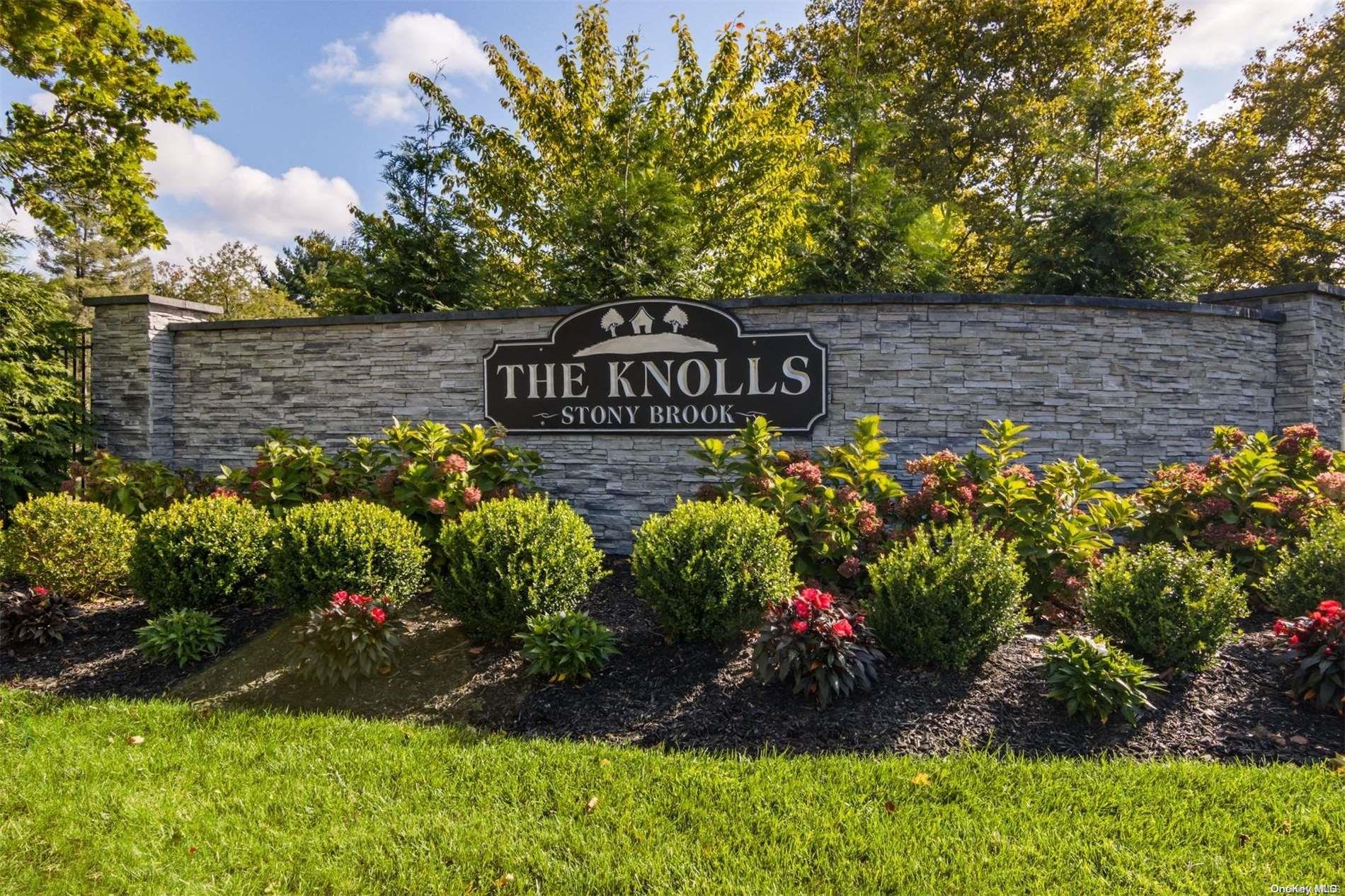 55+ condo community in Stony Brook