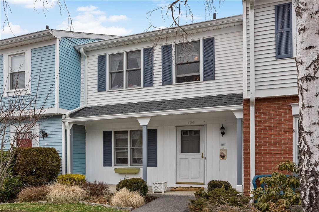 Front of Townhouse with porch