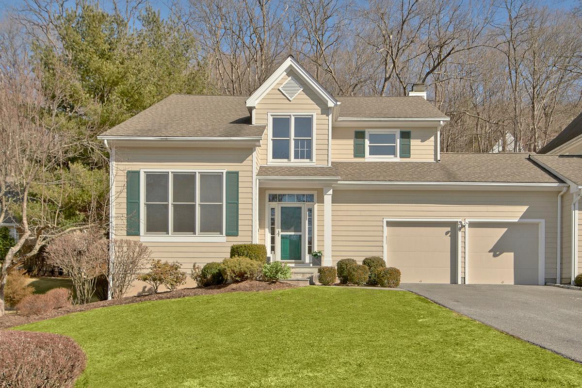 Sought after Riverwoods townhome with 2 car garage, just a short walk to clubhouse (bus stop for Chappaqua schools), indoor and outdoor pools,  tennis and pickleball courts!