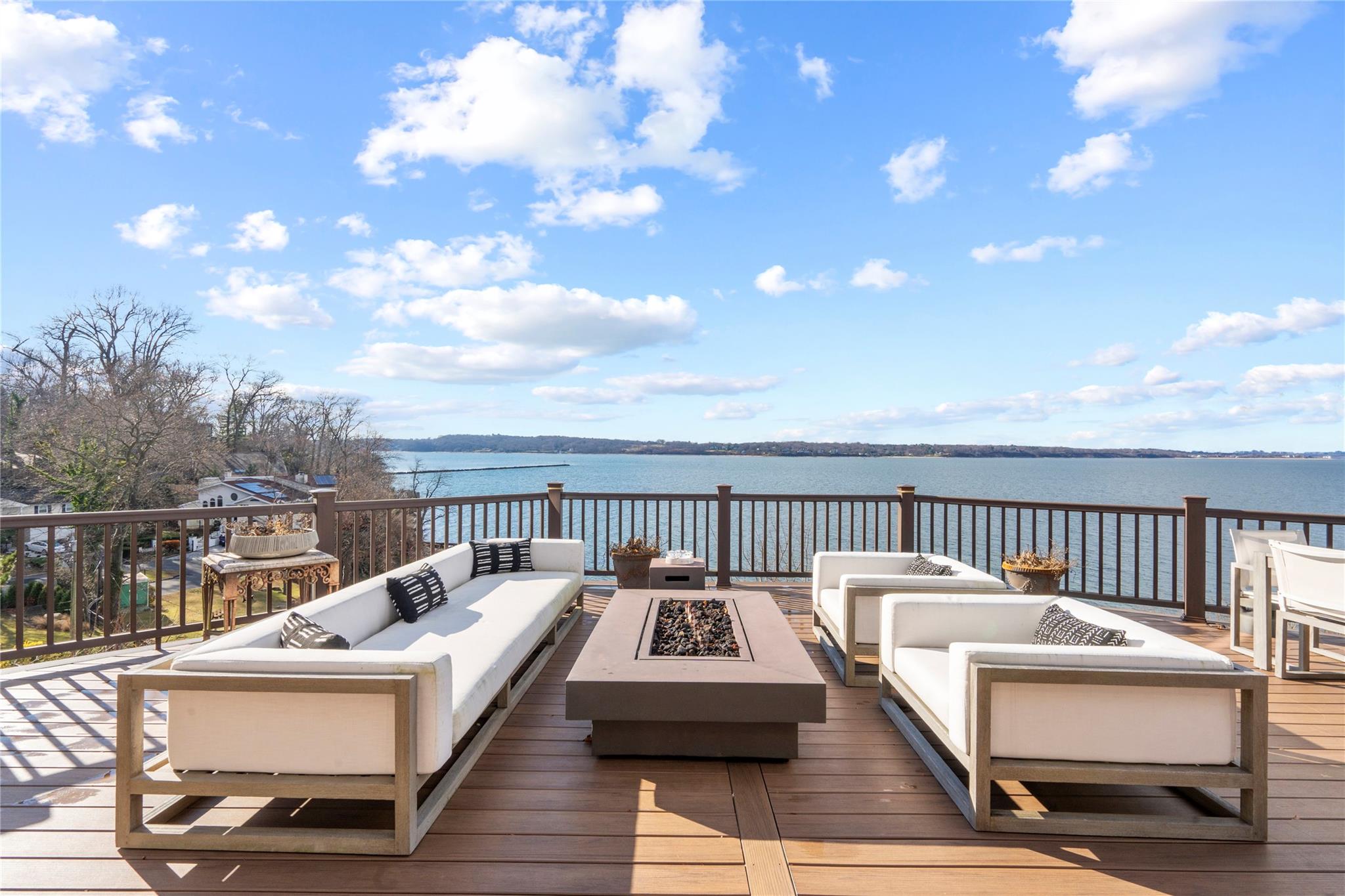 Luxury Beachfront Retreat