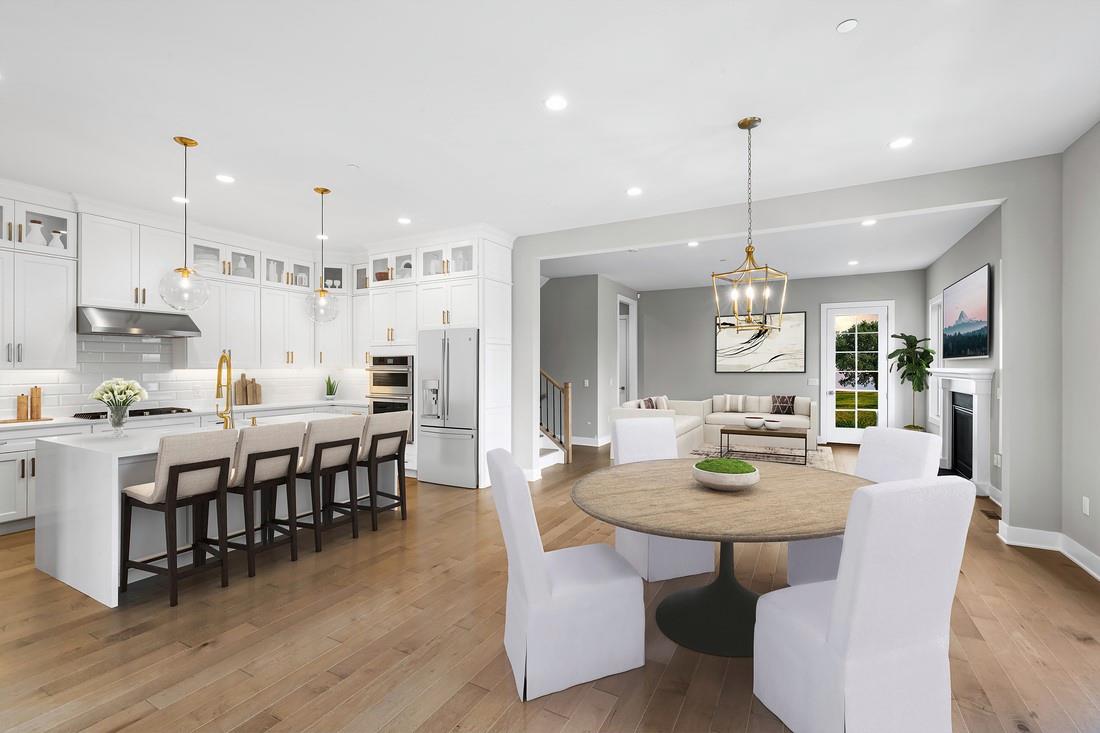Beautiful Open Concept Plan w high Ceilings