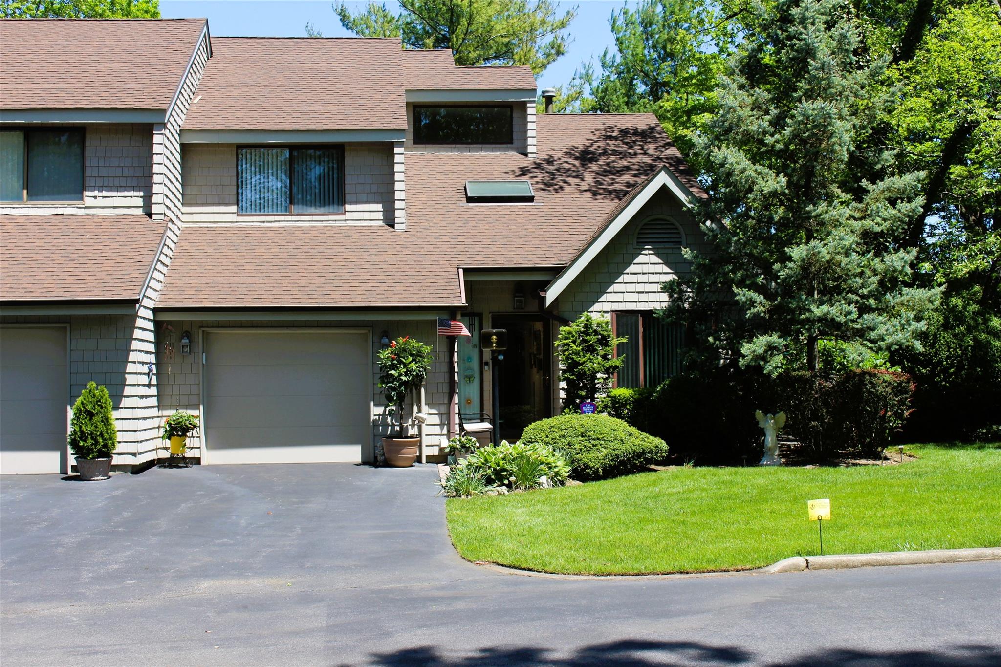 Welcome home to 1 Rose Court