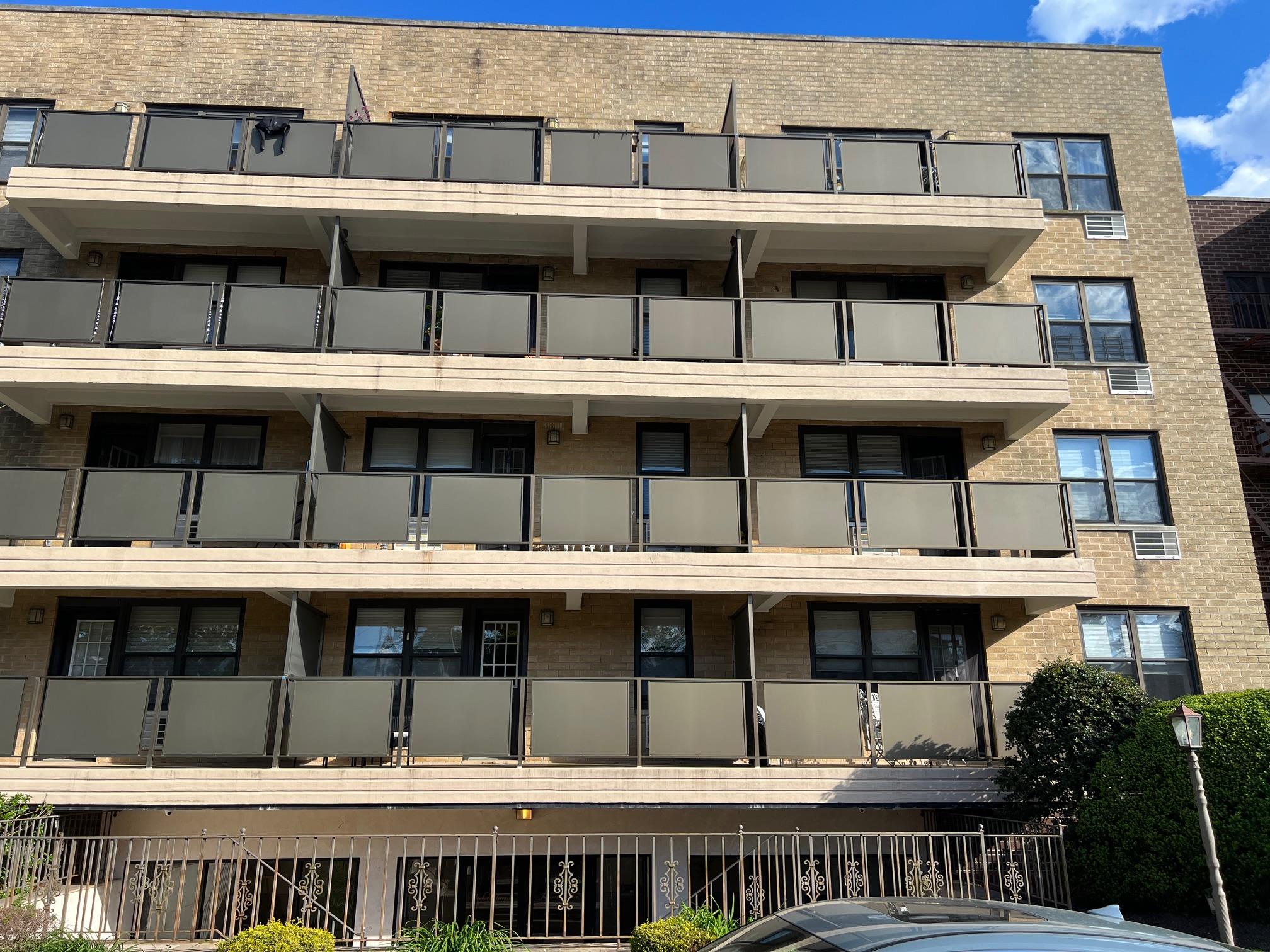 View of apartment building / complex