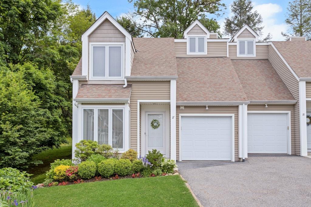 Being impeccably maintained and in a private corner location 17 Spring Pond Drive provides a welcoming place to come home to.