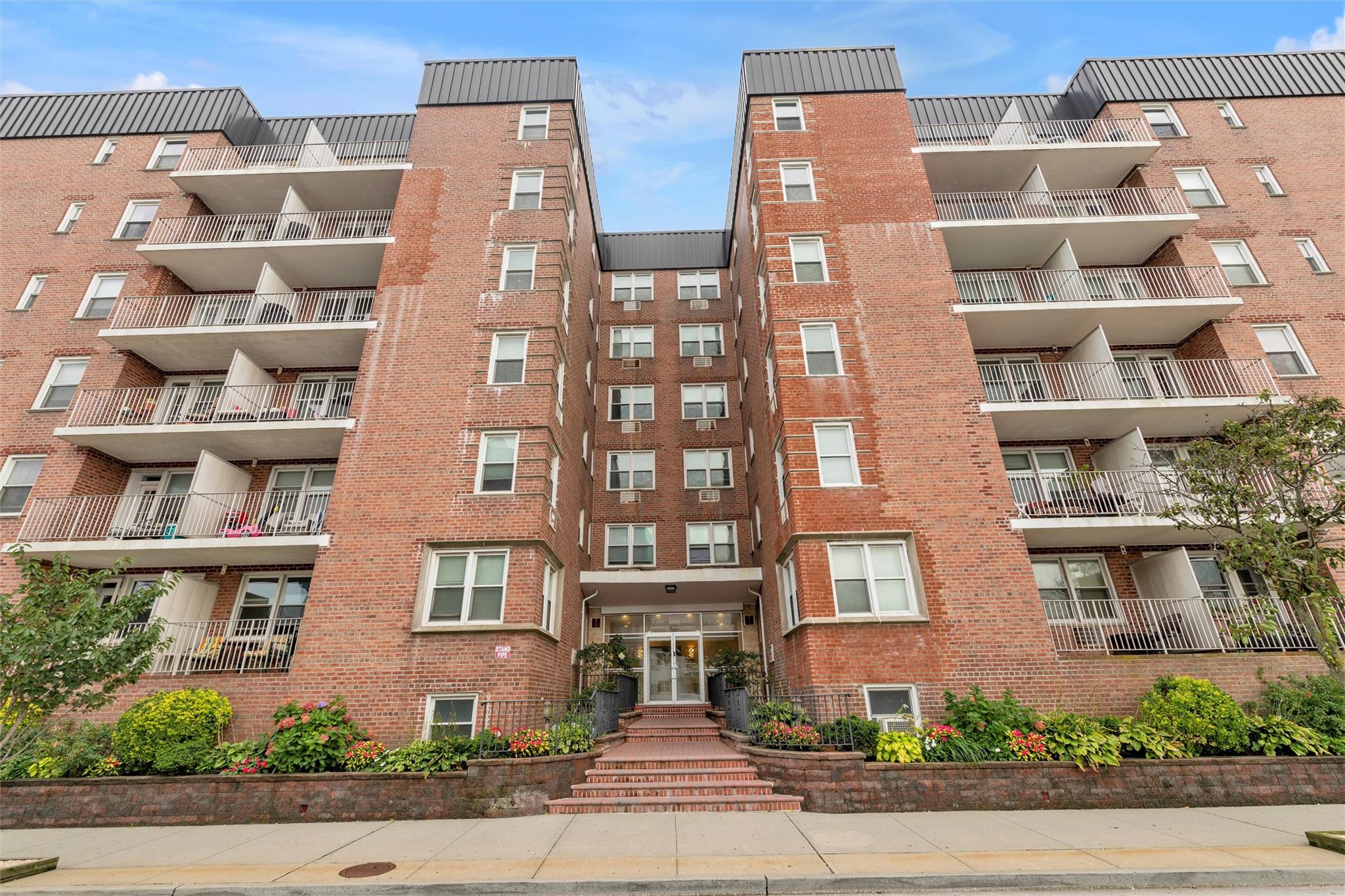 View of apartment building / complex