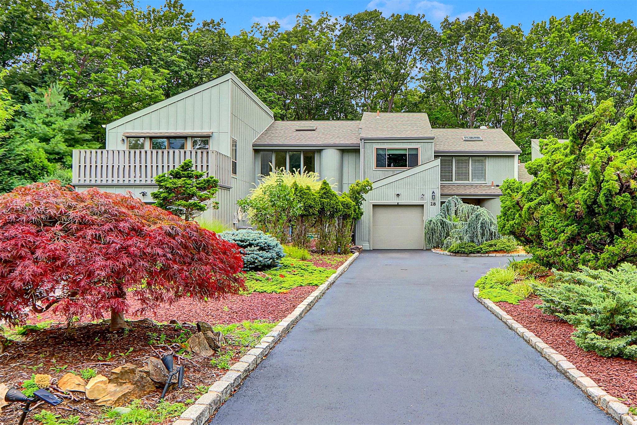 Welcome to 28 Timberline Circle!