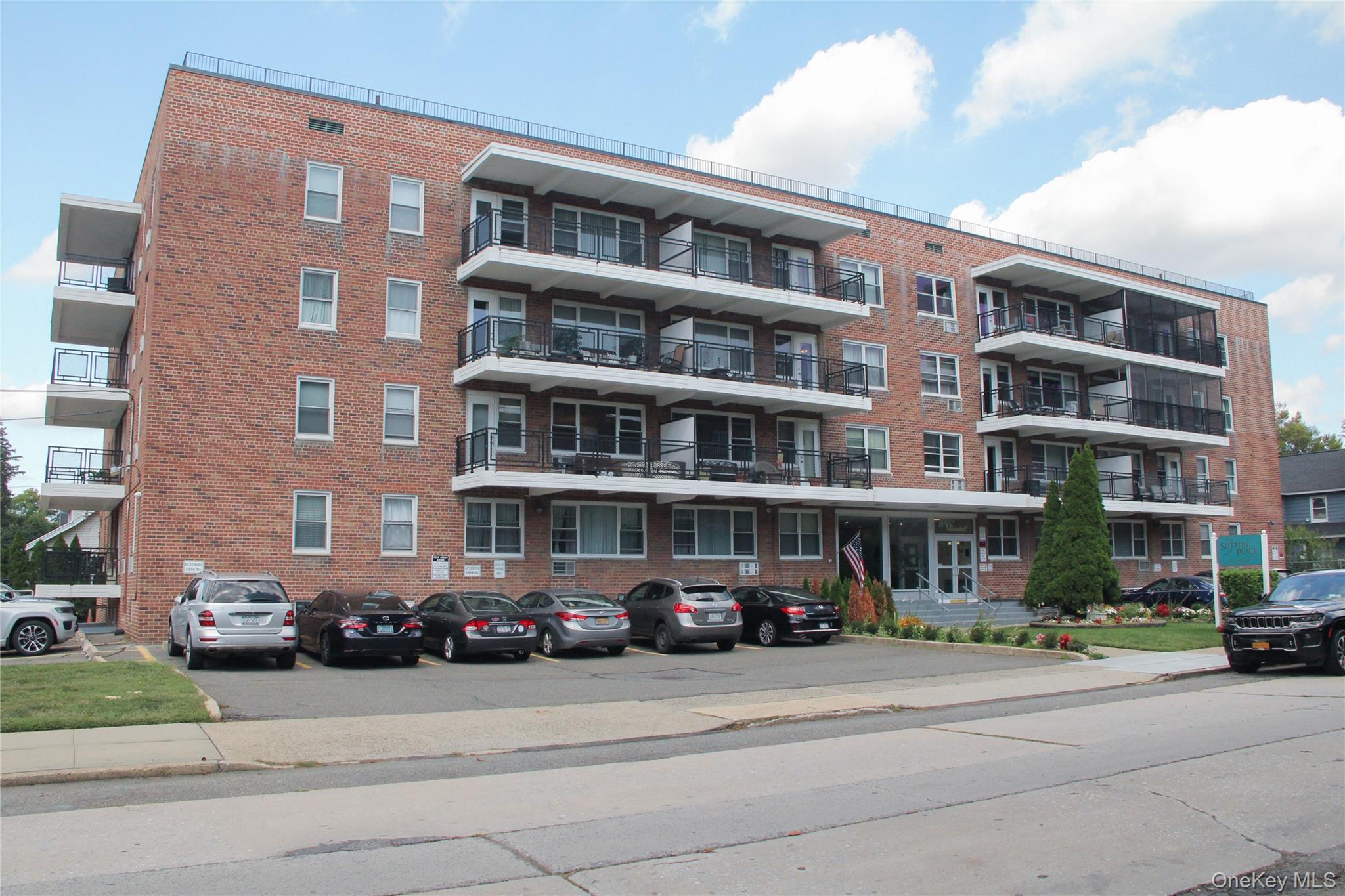 View of apartment building / complex