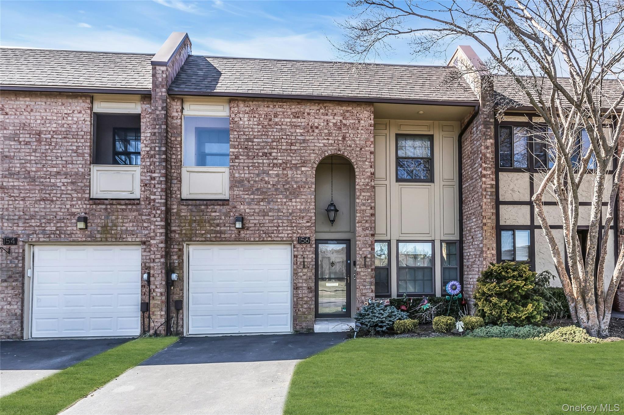 Prestigious Southgate At Bar Harbour! New To The Market! This Is The First Open House Weekend!