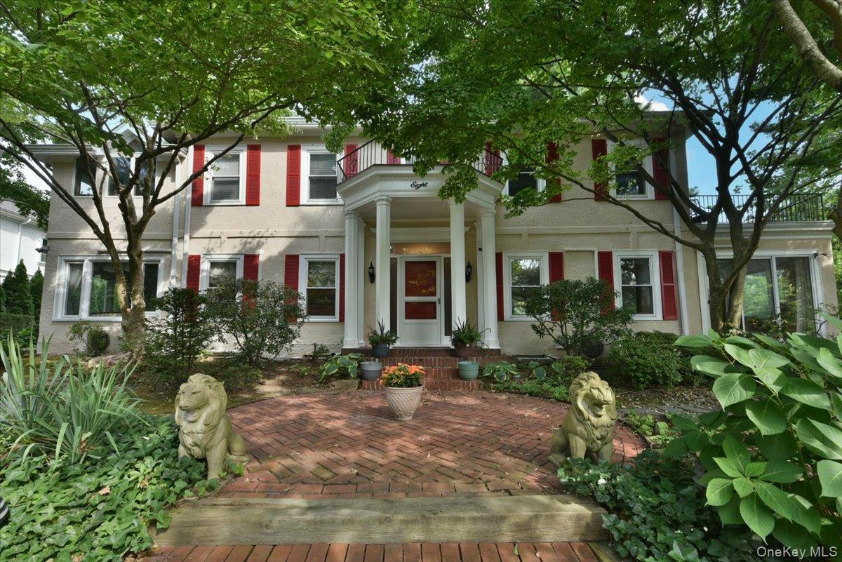 View of front facade with stucco siding
