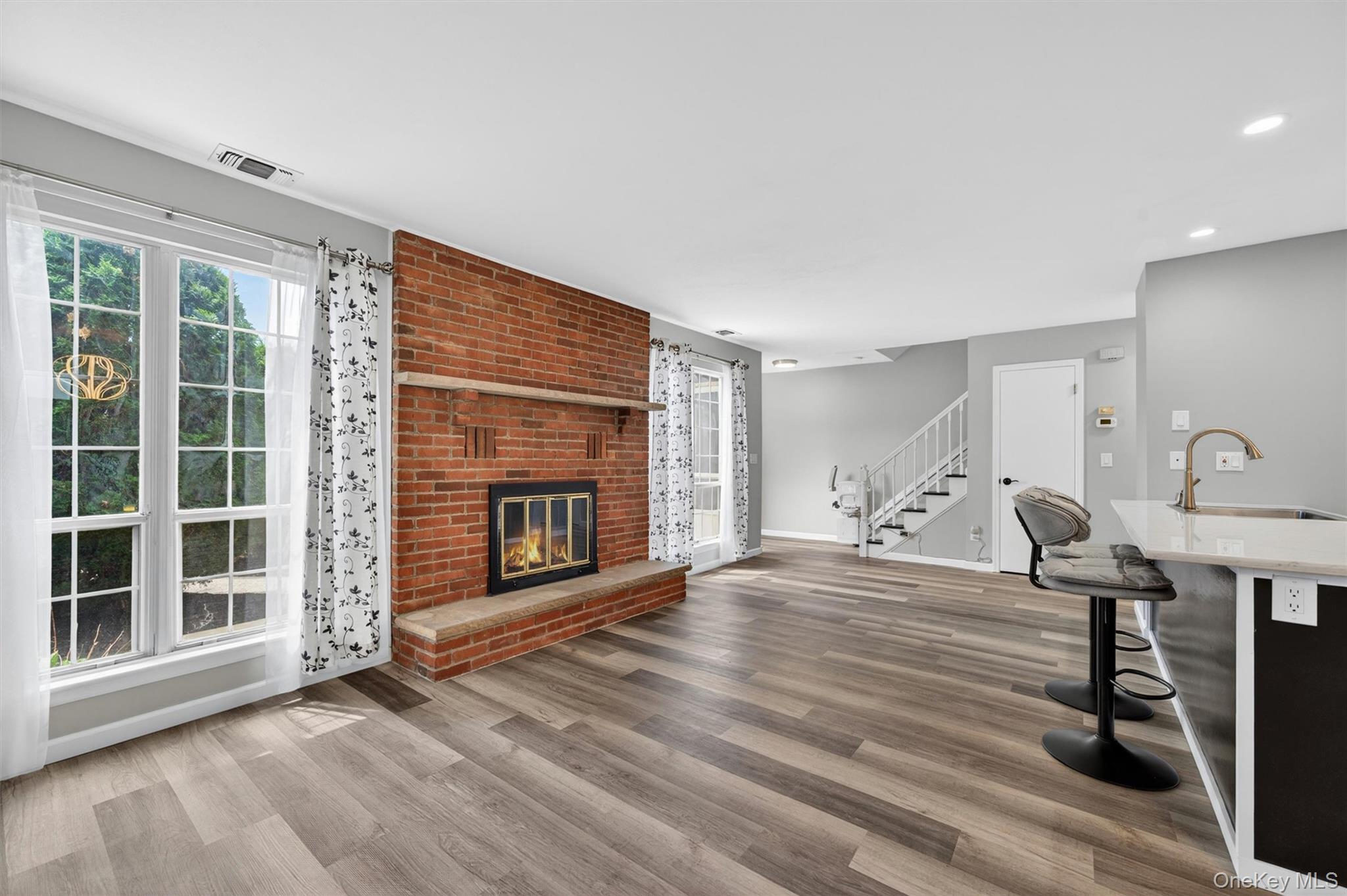 Community View
