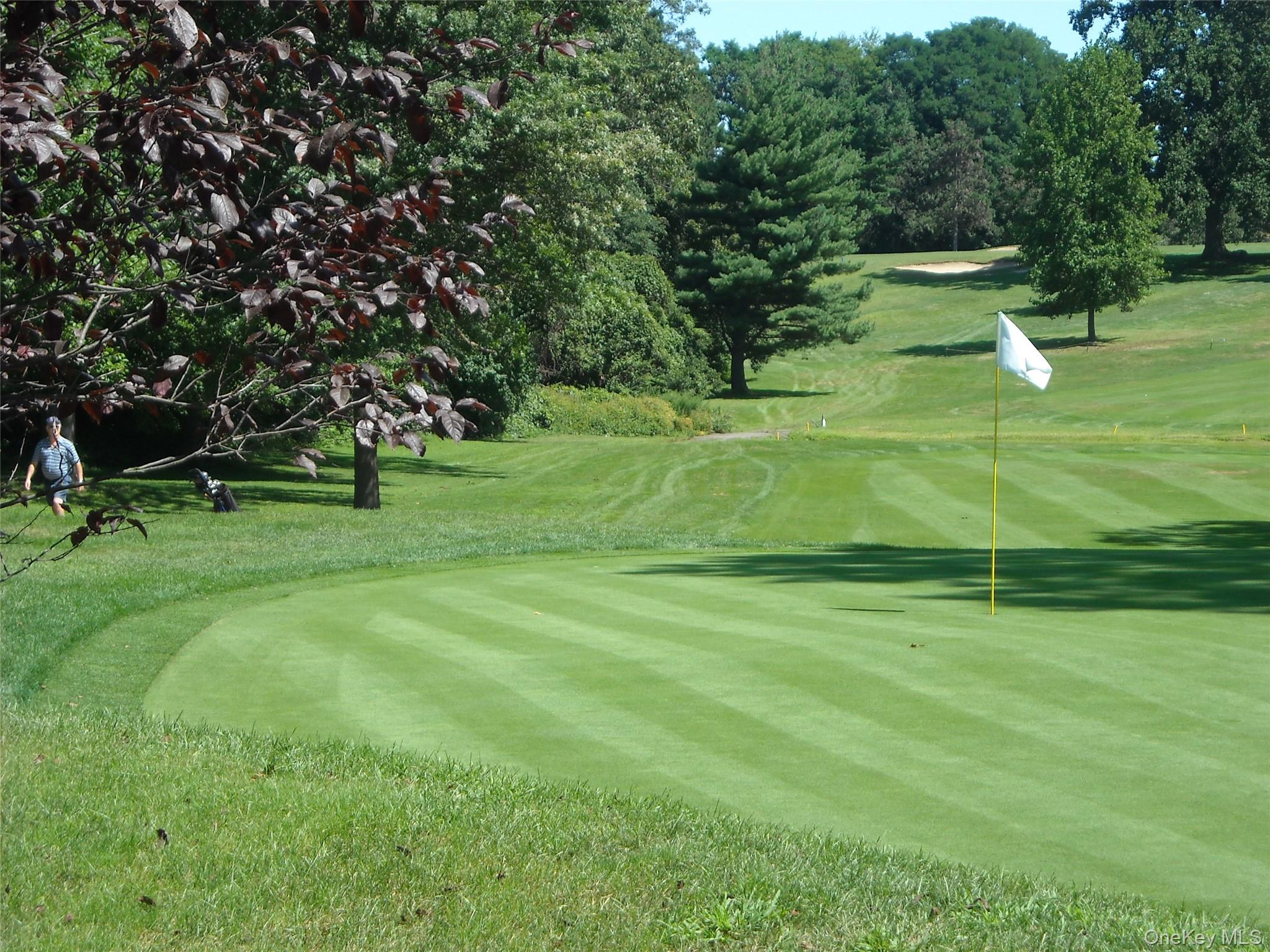 Enjoy Town of Eastchester's Lake Isle Country Club
