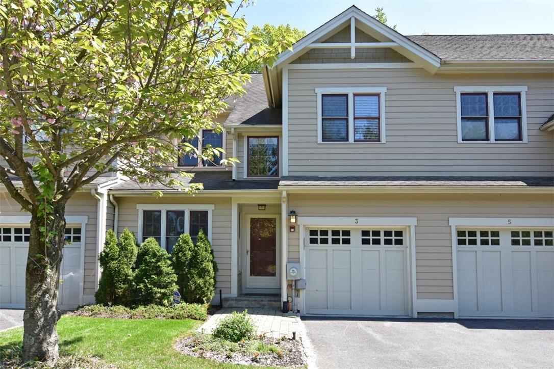 Welcome to The Landing, a premier riverfront complex in award-winning Dobbs Ferry schools. Walk to train and village, riverfront parks, and destination restaurants.