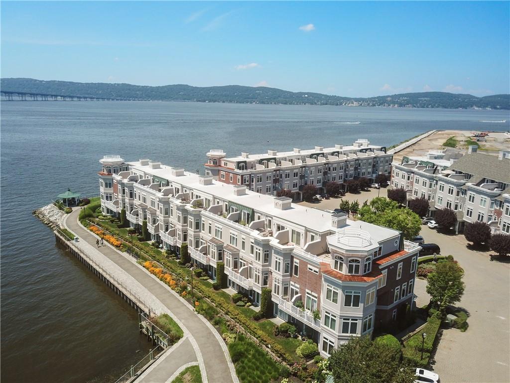 Welcome home to 77 River St, Ichabod's Landing!